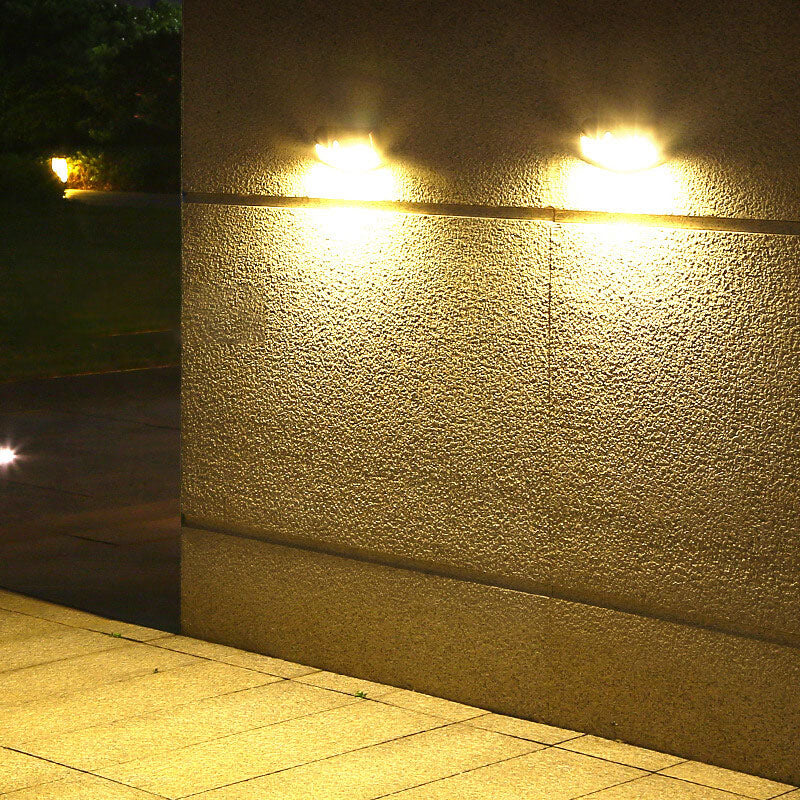 Moderne Einfachheit Kupfer Kunststoff Solar Quadratische LED Außenwandleuchte für den Garten 