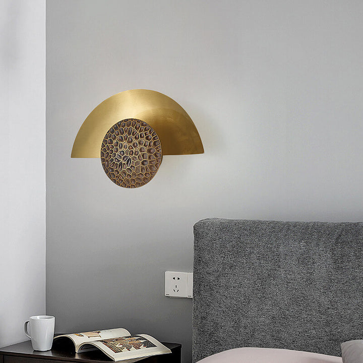 Skandinavische moderne Halbmond-Rund-Eisen-LED-Wandleuchte 
