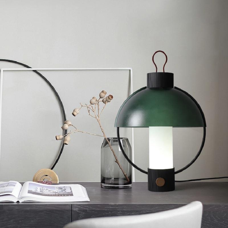 Zeitgenössische kreative runde Kuppelzylinder-Aluminiumglas-1-Licht-Tischlampe für Wohnzimmer 
