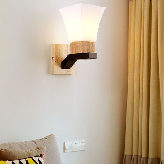 Nordic Modern Minimalist Quadrangular Solid Wood Iron Glass 1-Licht Wandleuchte 