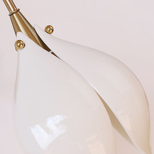 Zeitgenössische Retro-Keramik-Magnolienblumenform Eisenrahmen 1-Licht Wandleuchte für Schlafzimmer 