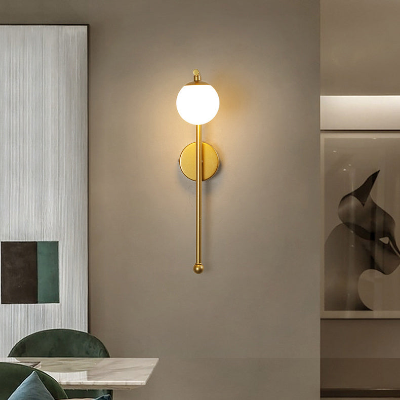 Lampe murale contemporaine de luxe avec abat-jour sphérique en acrylique, fer et aluminium à 1 lumière pour chambre 