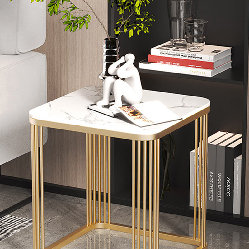 Table basse carrée moderne minimaliste en métal avec plateau en pierre pour salon 