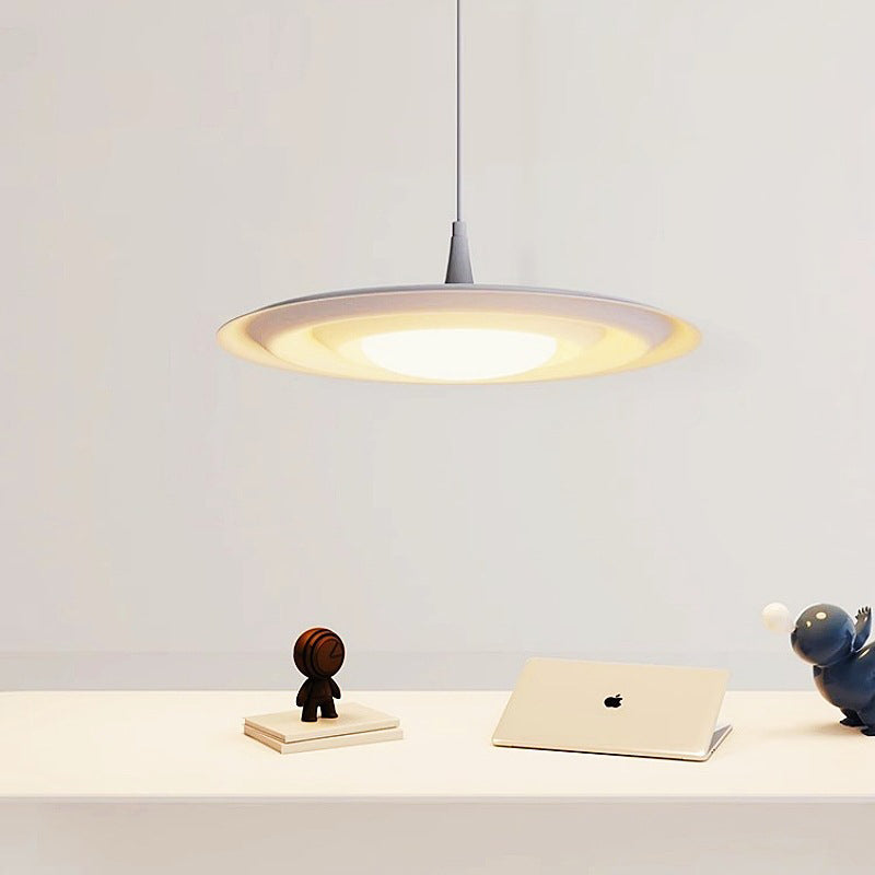 Moderne minimalistische runde Wasser-Kräuselung Acryl Eisen LED Pendelleuchte für Schlafzimmer 
