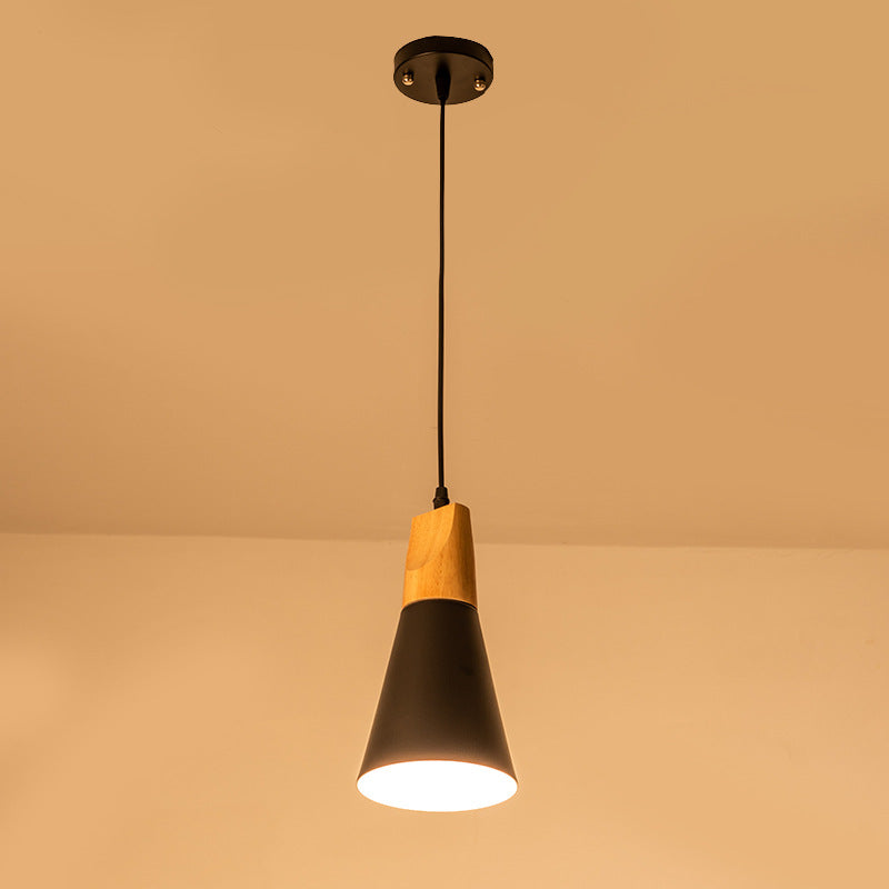 Moderne Einfachheit Kegel Massivholz Aluminium 1-Licht Pendelleuchte für Wohnzimmer 