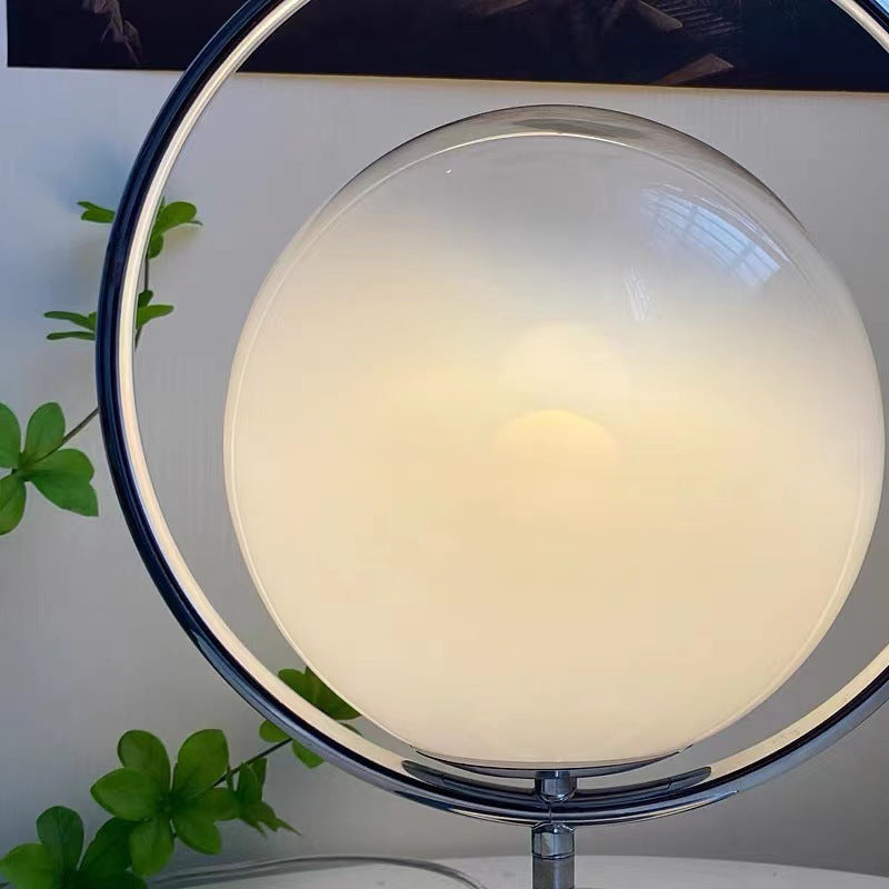Zeitgenössische Vintage Runde Orb Eisen Glas 1-Licht Tischlampe für Schlafzimmer 