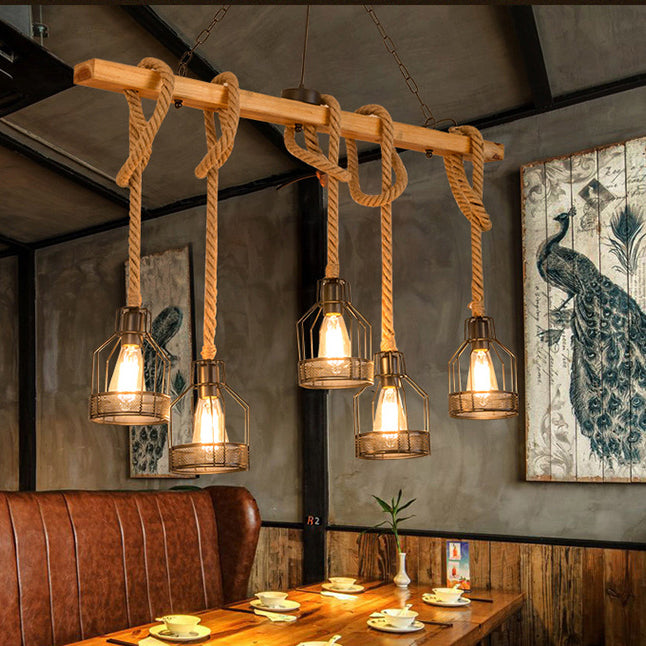 Chandelier de salle à manger à 5 lumières avec abat-jour en cage de fer et poutres en bois rustiques traditionnelles 