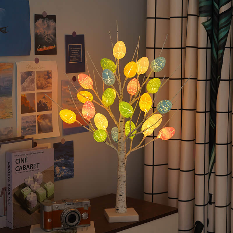 Moderne kreative Feiertagsdekorative bunte Ei-Simulation Baum Plastik LED Tischlampe 
