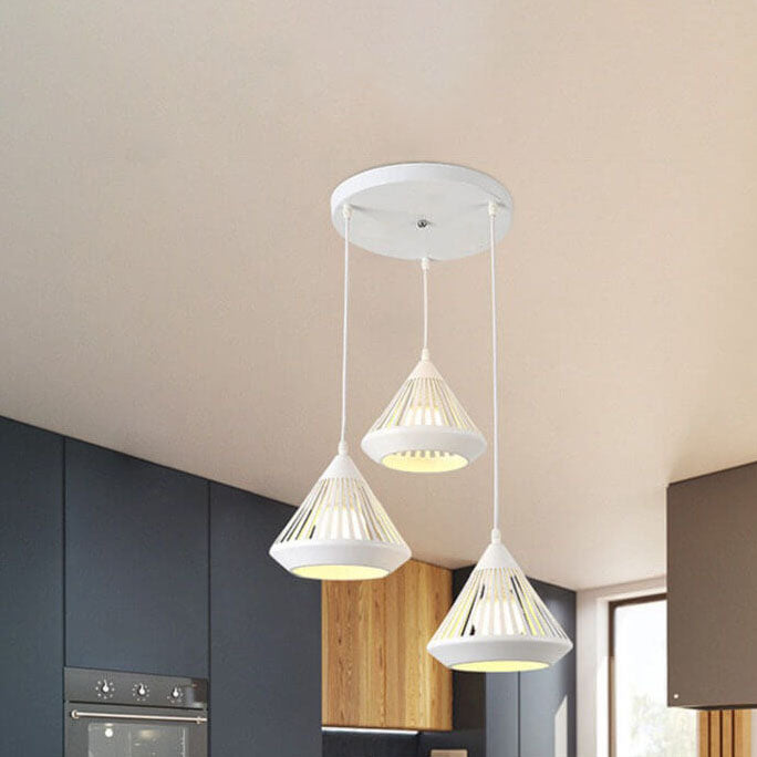 Moderne minimalistische Eisenhohl-Diamantform 1/3-Licht Insel Licht Kronleuchter 