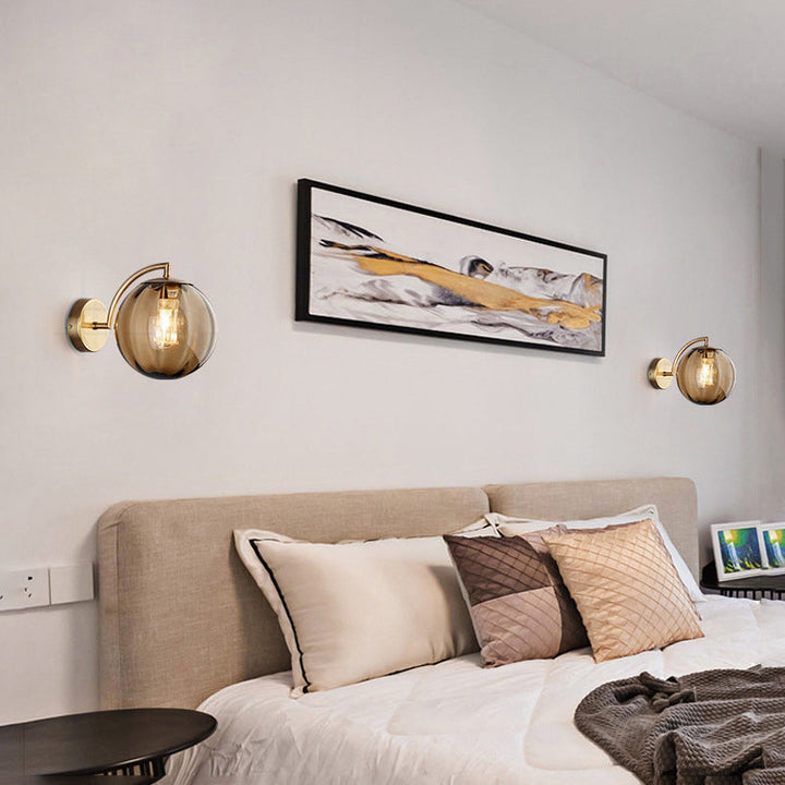 Zeitgenössische skandinavische runde Kugel Eisen Glas 1-Licht Wandleuchte Lampe für Wohnzimmer