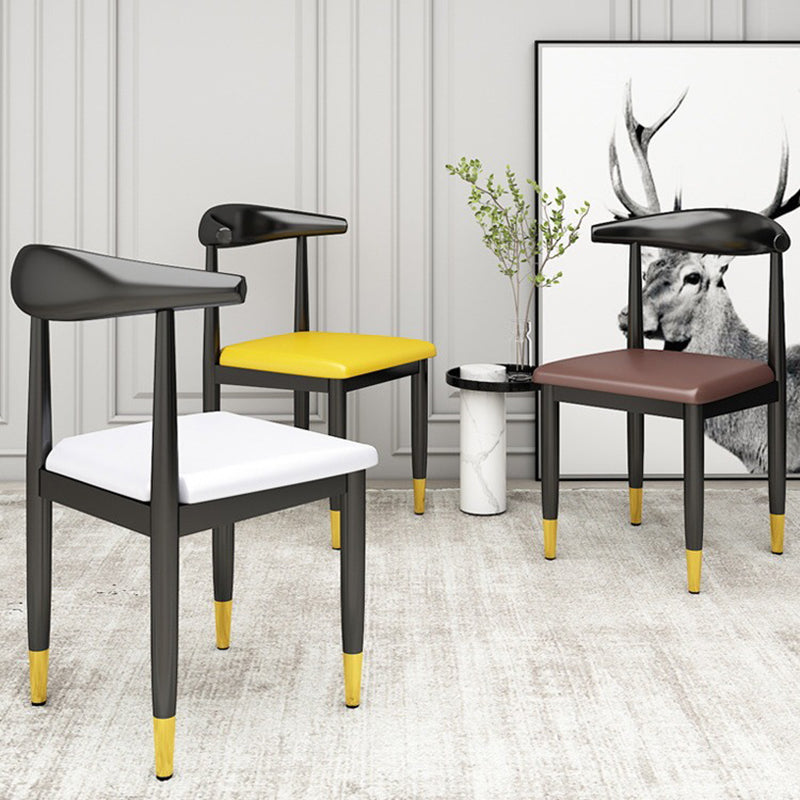 Dossier de chaise de salle à manger en cuir PU carré de luxe contemporain pour salle à manger 