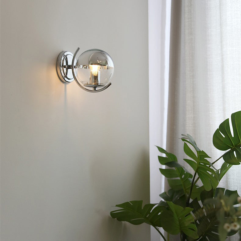 Moderne Einfachheit Silber Finish Rahmen Kugelglas Schatten 1-Licht Wandleuchte Lampe für Schlafzimmer 