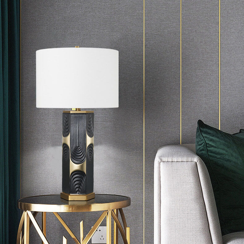 Modern Luxury Plated Hardware Ceramic Fabric Column Fabric 1-Light Table Lamp For Bedroom