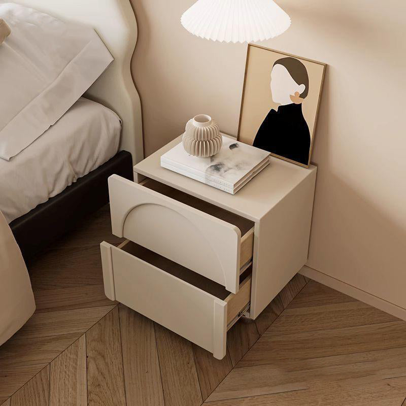 Table de nuit moderne minimaliste rectangulaire avec base ronde en acier au carbone et 2 tiroirs pour chambre 