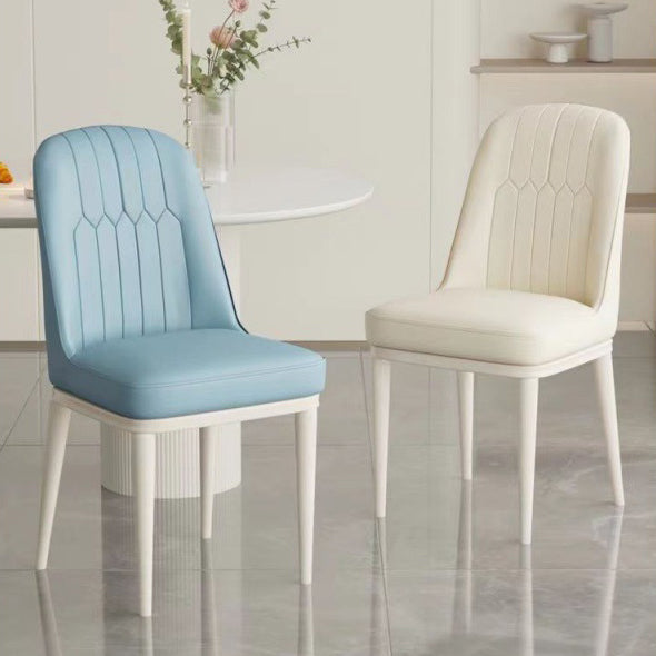 Moderner minimalistischer quadratischer rechteckiger PU-Leder-Kohlenstoffstahl-Esszimmerstuhl mit Rückenlehne für das Esszimmer 