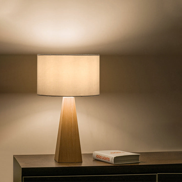 Lampe de table contemporaine créative cylindrique prismatique en bois massif avec tissu 1 lumière pour chambre 