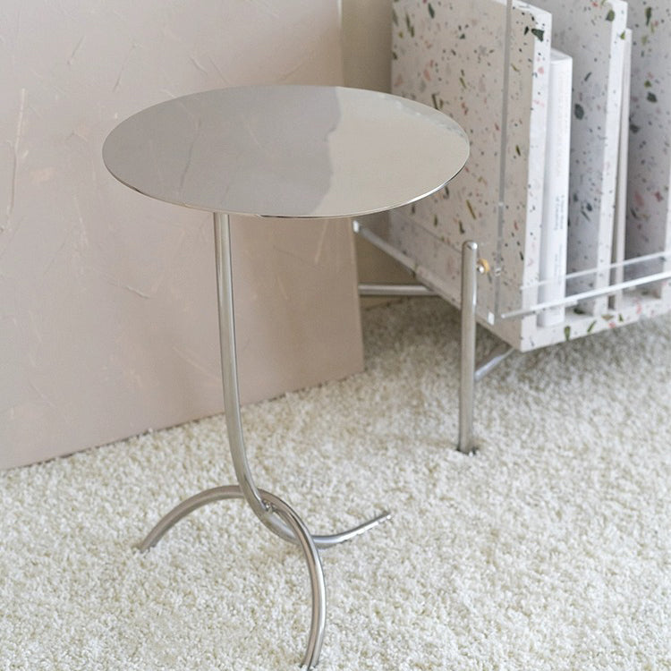 Table basse ronde minimaliste moderne en acier inoxydable en forme de J pour salon 