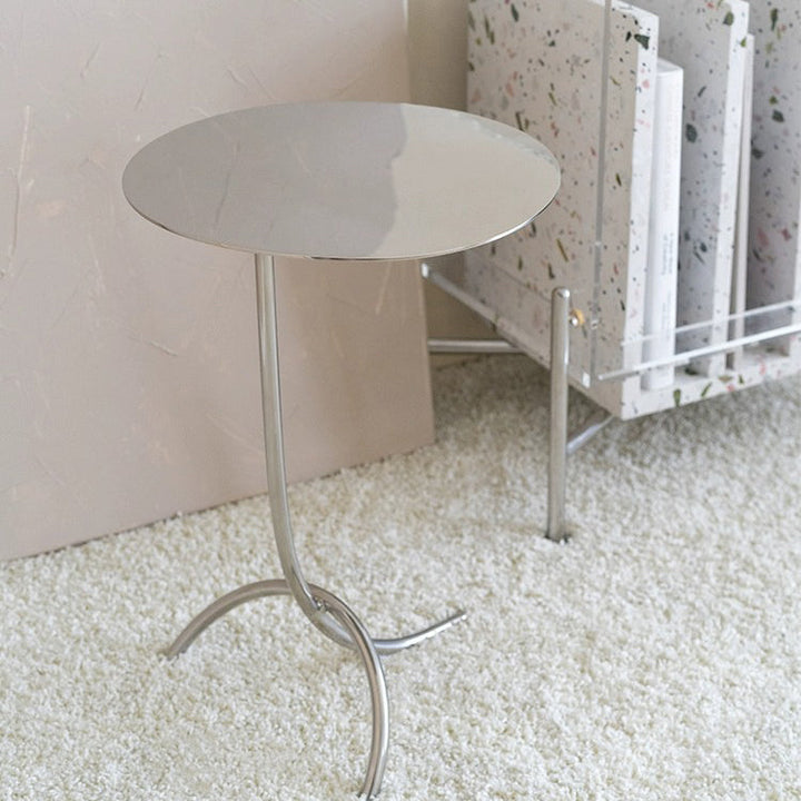 Table basse ronde minimaliste moderne en acier inoxydable en forme de J pour salon 
