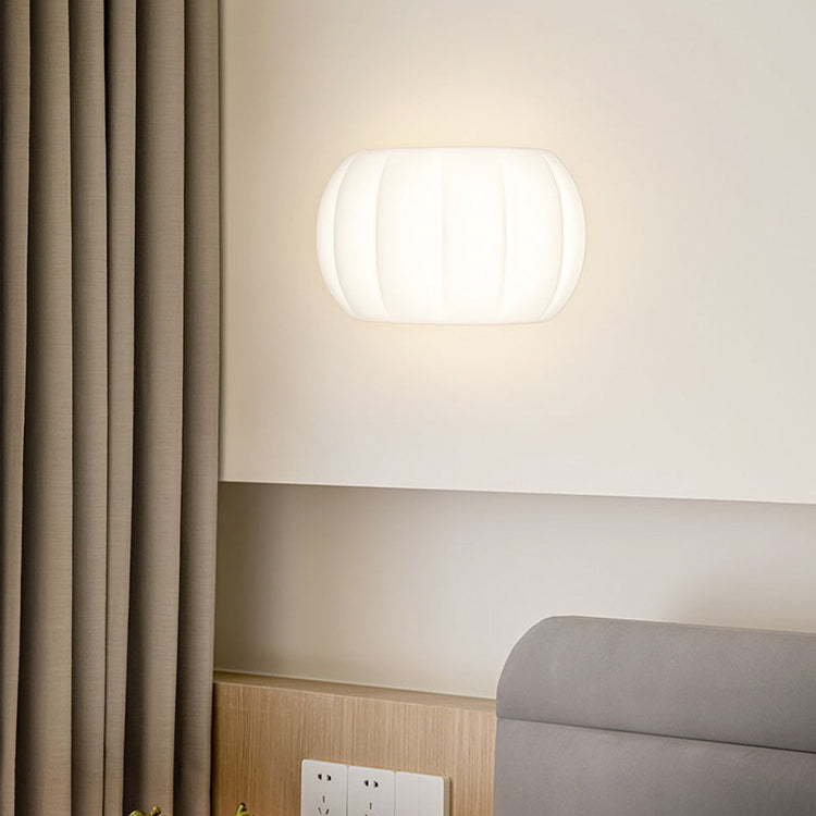 Applique murale LED elliptique en forme de citrouille en fer et acrylique de simplicité moderne pour chevet 