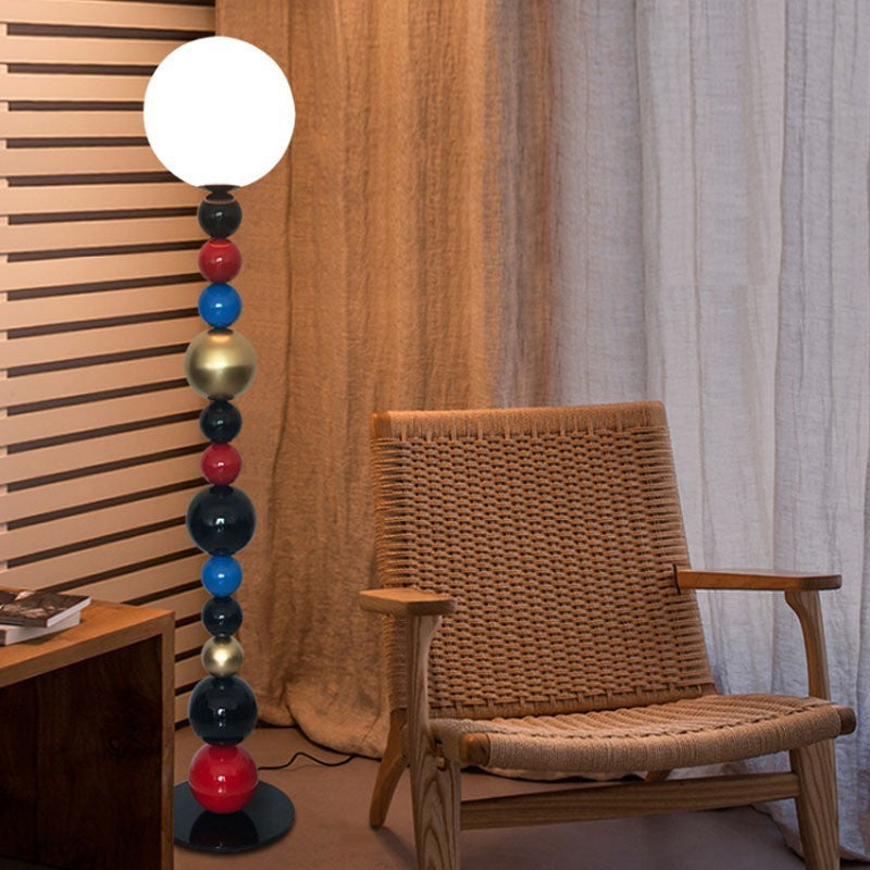 Lampe de sol contemporaine nordique à orbe multicouche en fer et verre à 1 lumière pour salon 