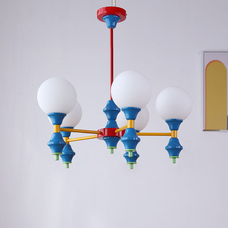 Zeitgenössischer nordischer Kronleuchter mit Eisenrahmen und Glaskugelschirm, 3/5 Lichter, für Wohnzimmer 