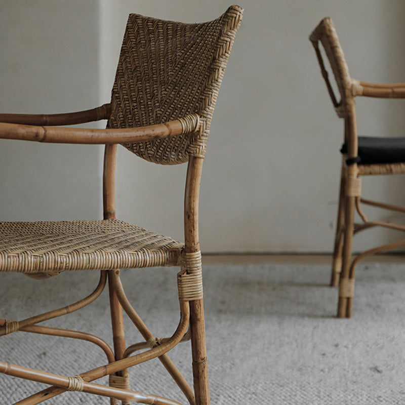 Fauteuil de salle à manger carré en rotin tissé de ferme traditionnel avec dossier et accoudoirs pour salon 