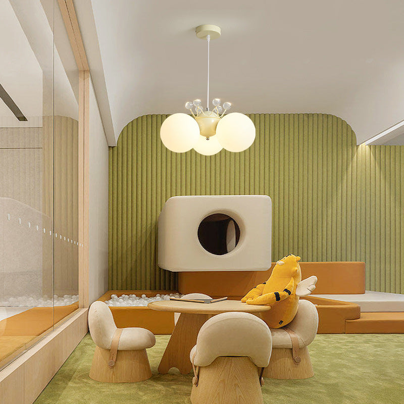 Lustre pour enfants à 3 lumières avec abat-jour rond en PE, décor en cristal, matériel crème créatif contemporain pour salon 