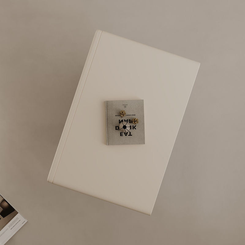 Chevet moderne minimaliste carré en pin à faible teneur en carbone avec 1 tiroir pour chambre à coucher 