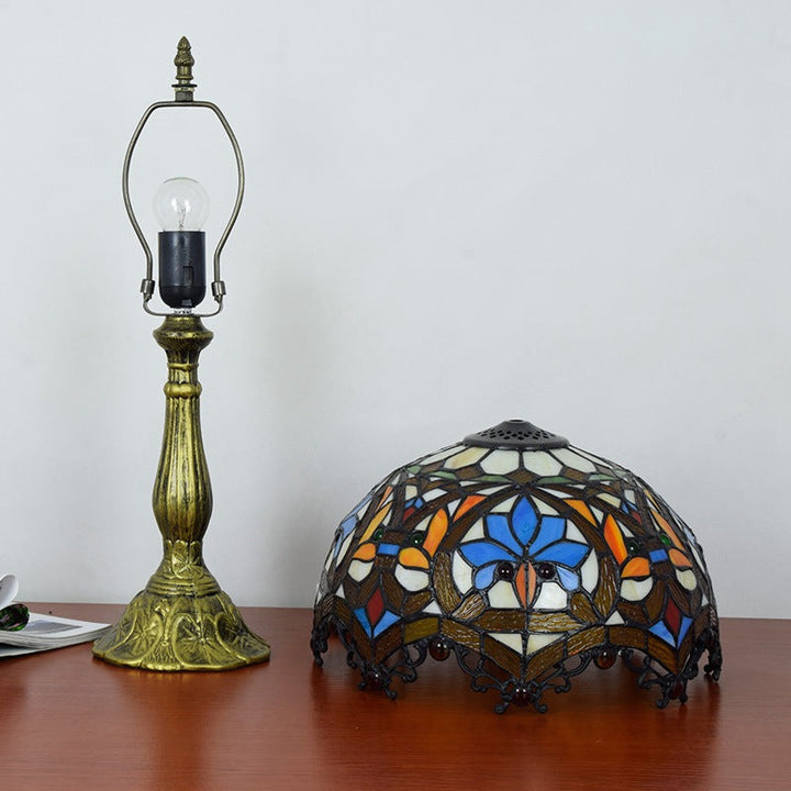 Traditional Vintage Flower Gemstone Stained Glass 1-Light Table Lamp For Living Room