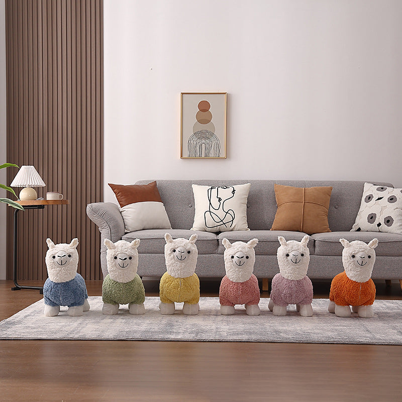 Moderner kreativer Fußhocker mit Rückenlehne im Alpaka-Design aus Teddyfleece für das Wohnzimmer 