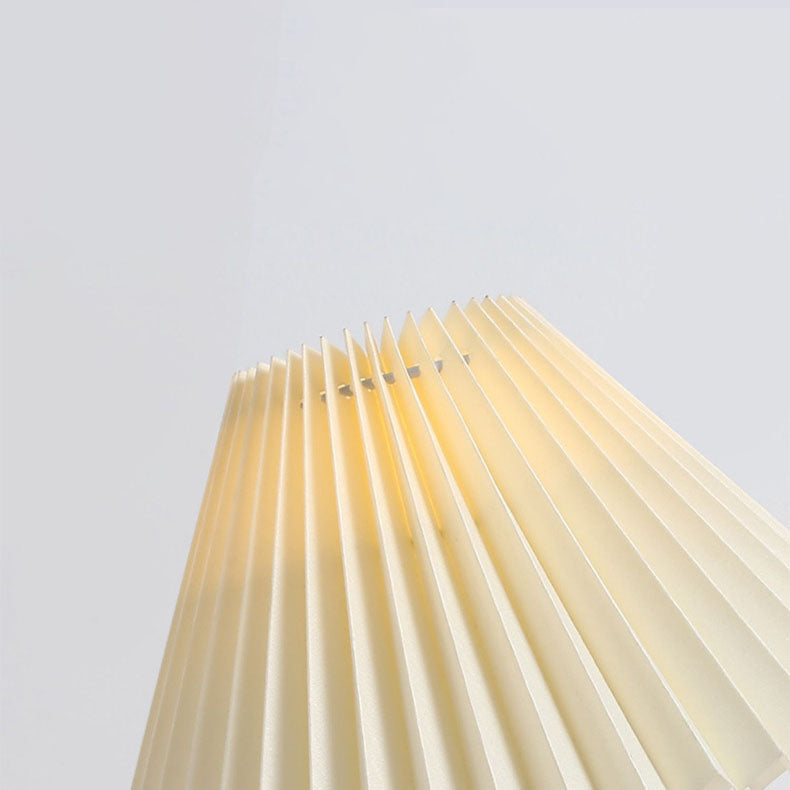 Moderne minimalistische runde plissierte Keramik-PVC-Tischlampe mit 1 Licht für Schlafzimmer 