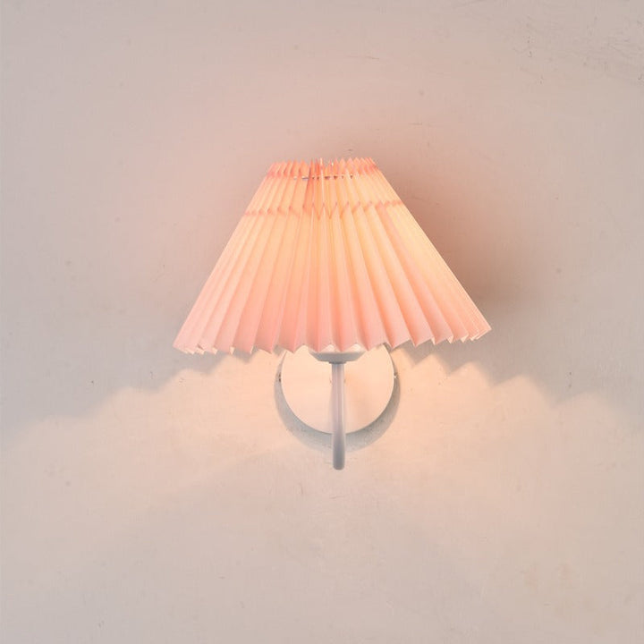 Applique murale contemporaine nordique en tissu avec tige incurvée en fer et champignon, 1 lumière pour chambre à coucher 