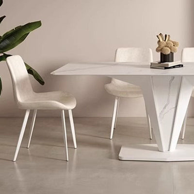 Chaise de salle à manger contemporaine en cuir scandinave en acier au carbone avec dossier carré incurvé en éponge pour salle à manger 