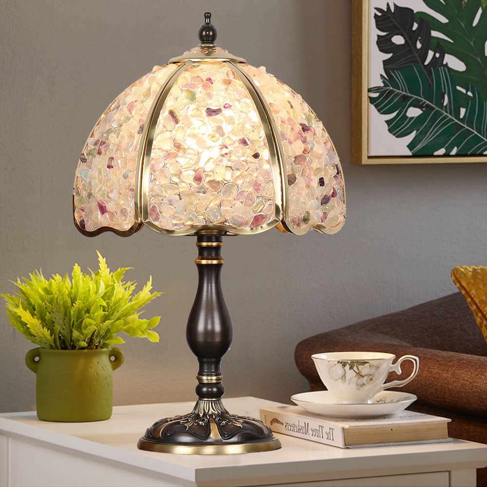 Zeitgenössische kreative farbige Kristall-Kupfer-Blume 1-Licht-Tischlampe für das Schlafzimmer 