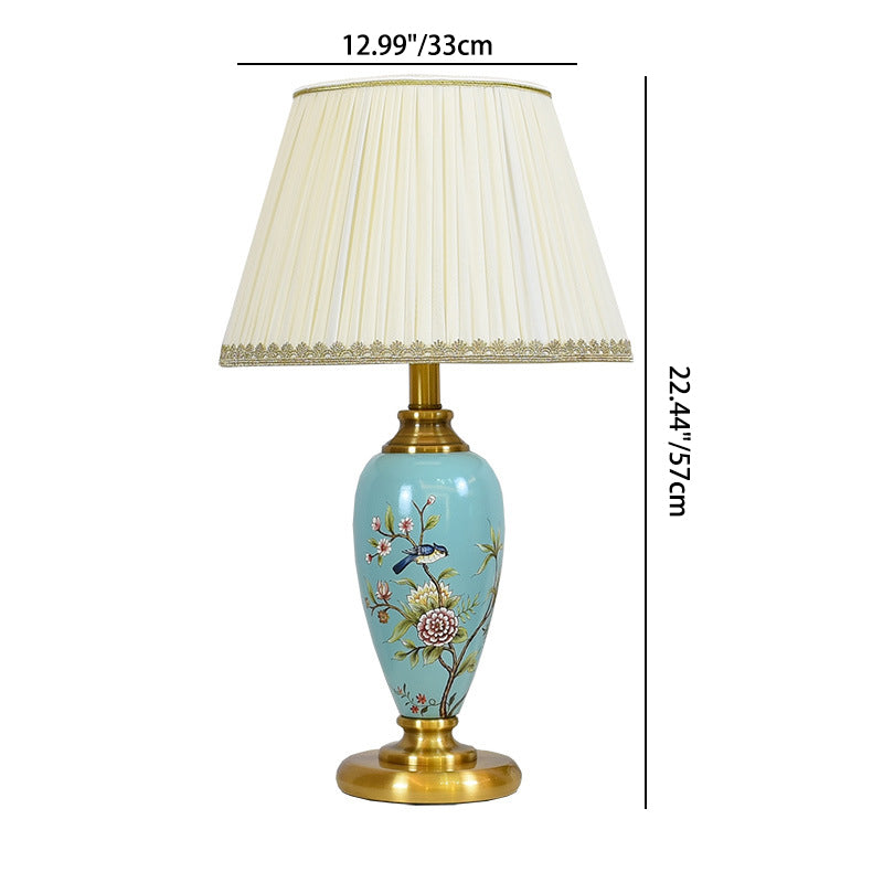 Traditionelle chinesische Vogel- und Blumenzylinder-Hardware-Keramikgewebe-1-Licht-Tischlampe für Schlafzimmer 