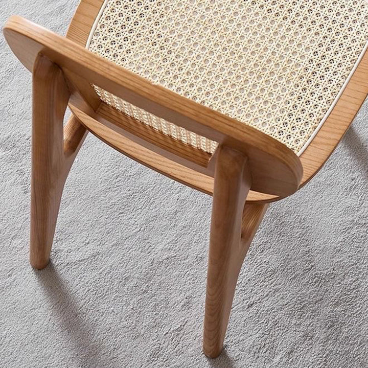 Moderner minimalistischer Esszimmerstuhl aus PET-Rattan und Kautschukholz mit quadratischer Rückenlehne 