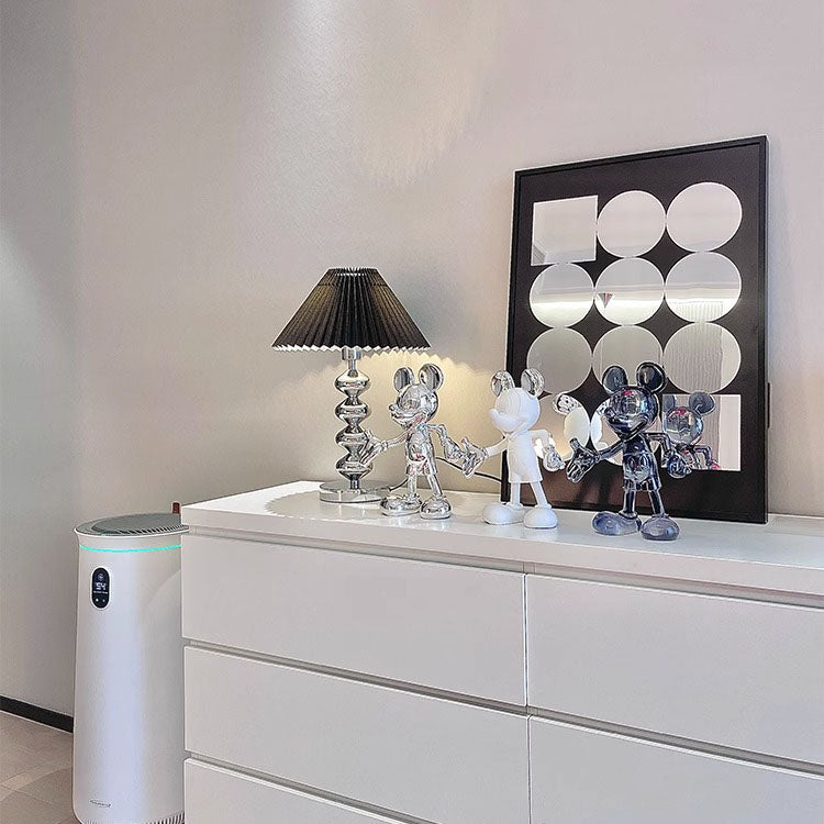 Lámpara de Mesa Moderna de Lujo Ligero Simple con Pliegues de Hierro Forjado de 1 Luz 