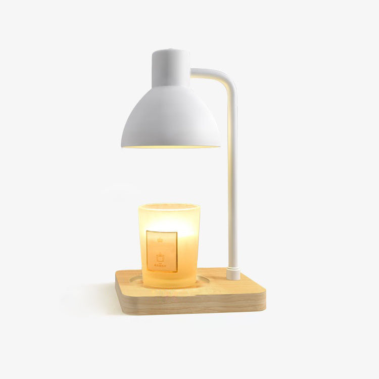 Lampe de table à une lumière avec abat-jour en dôme scandinave contemporain et base carrée en bois, effet cire fondue, pour chambre 