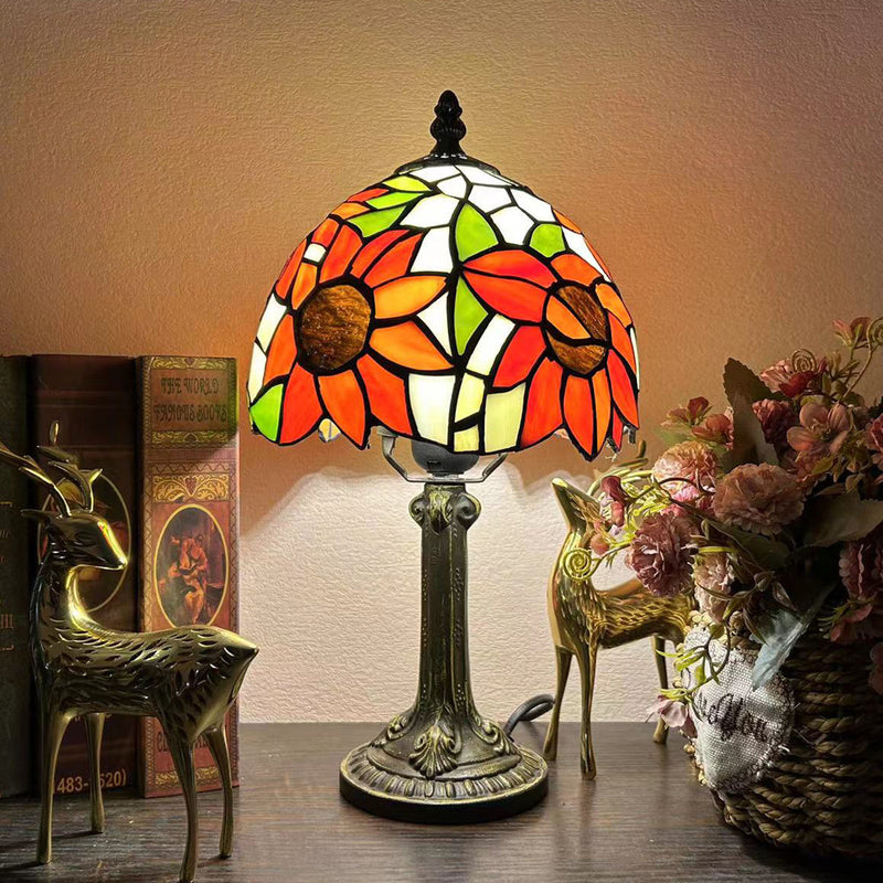 Traditionelle Tiffany Legierung Glas Dome Blume 1-Licht Tischlampe für Nachttisch 