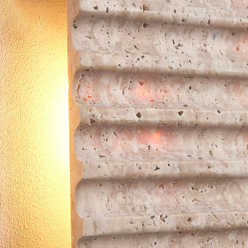 Aplique de pared de 1 luz con pantalla rectangular de travertino beige retro contemporáneo para dormitorio 