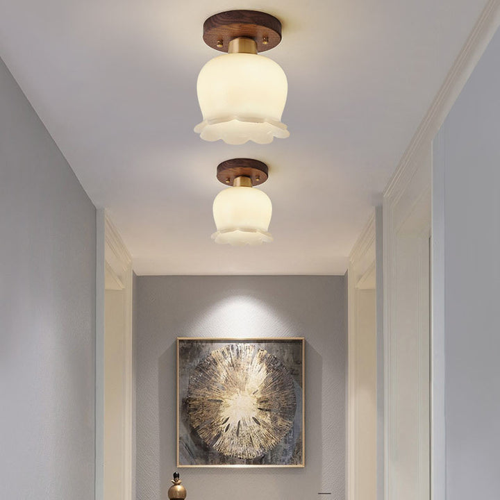 Moderne minimalistische Glockenblume Walnussharz 1-Licht Semi-Flush-Montage Deckenleuchte 
