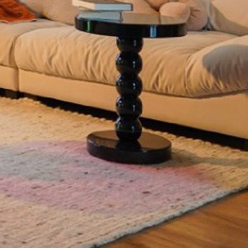 Table basse ronde vintage traditionnelle en bois perlé pour salon 