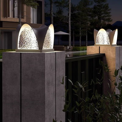 Modern Art Deco Solar Curve Cube LED Outdoor Landscape Light For Garden