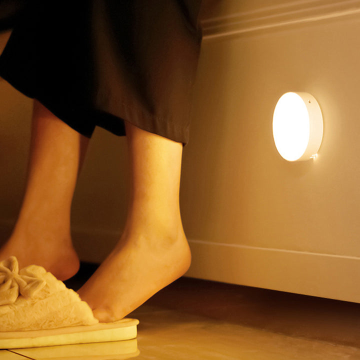 Moderne unbedeutende runde ABS wiederaufladbare Sensor-Wandleuchterlampe für Schlafzimmer 
