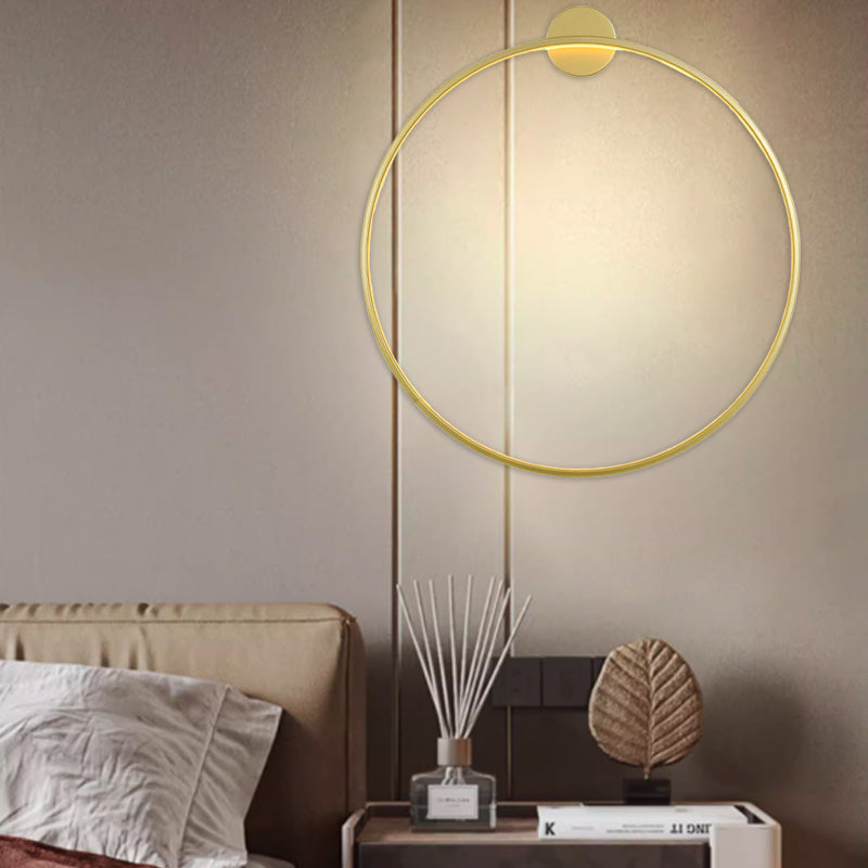مصباح حائط LED دائري من الألومنيوم والأكريليك بتصميم حديث وبسيط لغرفة النوم 