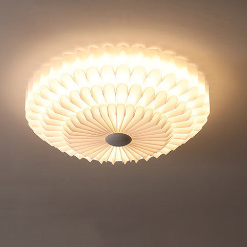 Luz de techo LED empotrada de acrílico y hierro con pétalo redondo nórdico contemporáneo para dormitorio 