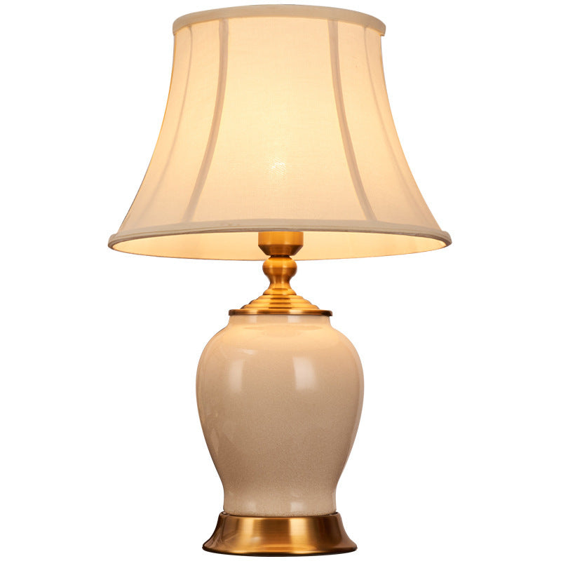 Traditionelle chinesische Stoff-Tischlampe mit rundem Lampenschirm und Keramikvase, Basis mit 1 Licht fürs Arbeitszimmer 