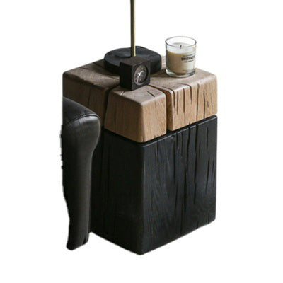 Table d'appoint en bois massif au design cuboïde japonais contemporain pour salon 