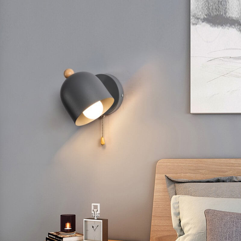Applique murale 1 lumière avec abat-jour en dôme simple nordique et cordon de tirage en bois 
