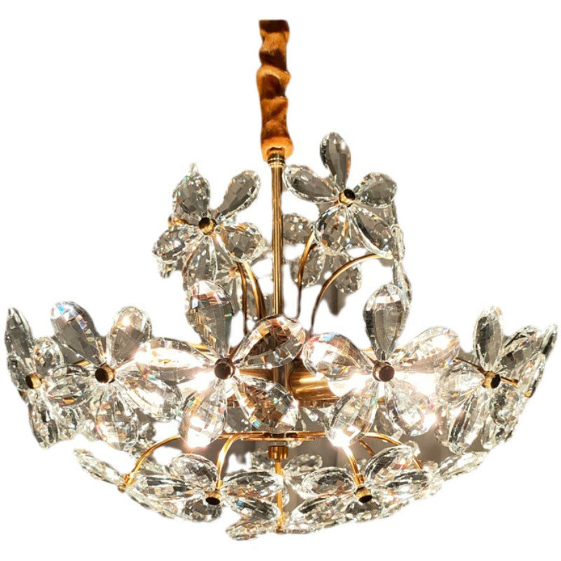 Lustres traditionnels français en cuivre et fer avec fleurs en cristal hémisphériques à 6/8 lumières pour chambre 